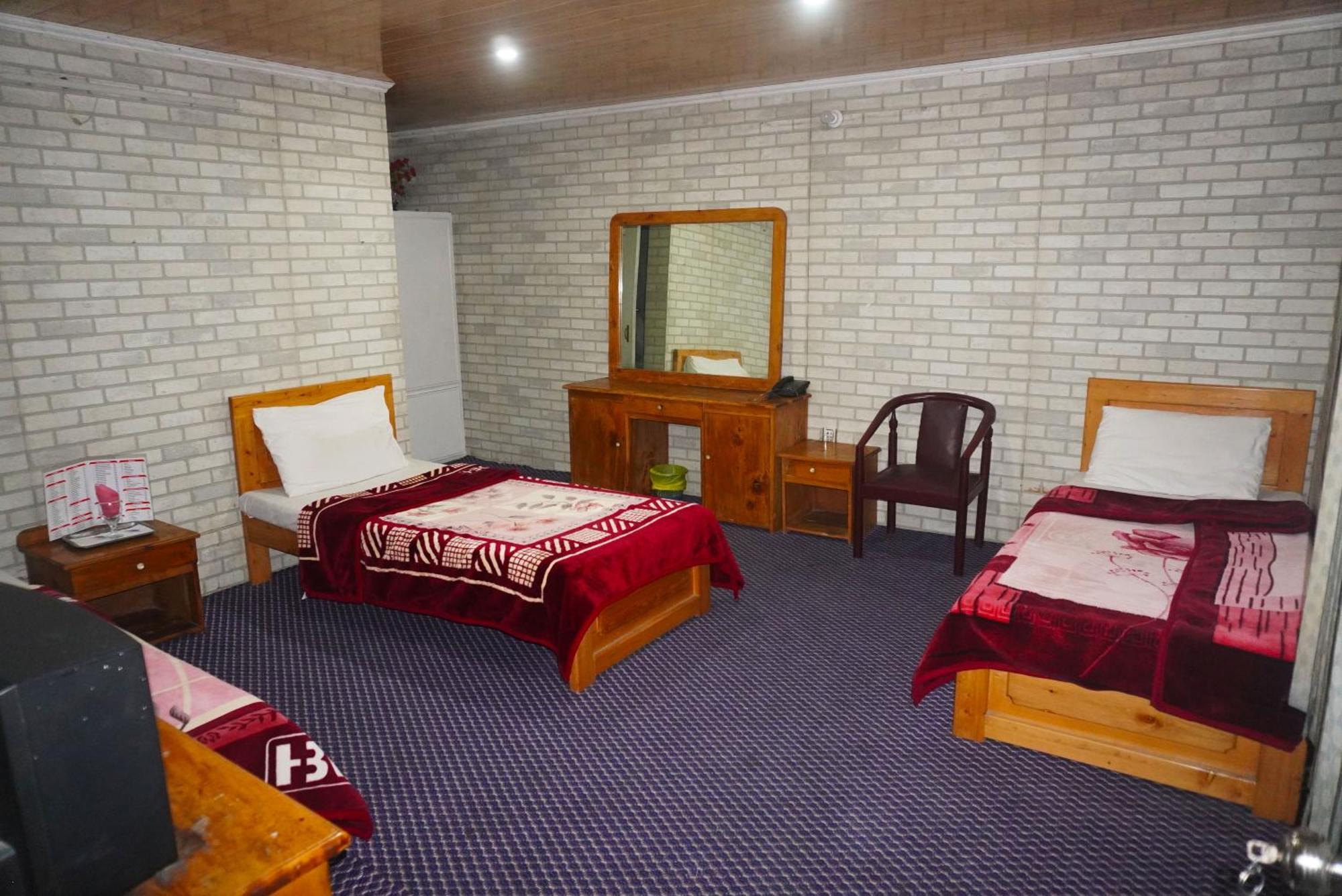 Hotel Dewanekhas Skardu Extérieur photo